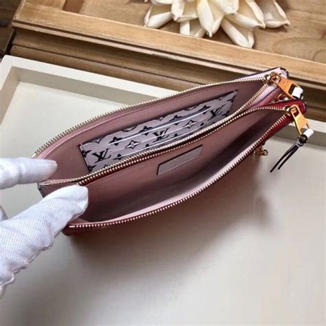 lv giant monogram replicas